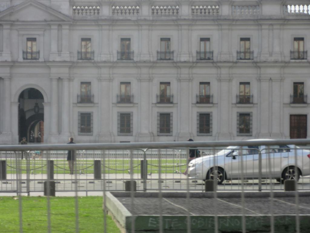Departamento Paseo Bulnes Metro La Moneda Διαμέρισμα Σαντιάγκο Εξωτερικό φωτογραφία