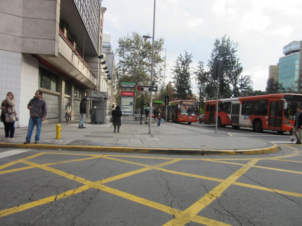 Departamento Paseo Bulnes Metro La Moneda Διαμέρισμα Σαντιάγκο Εξωτερικό φωτογραφία